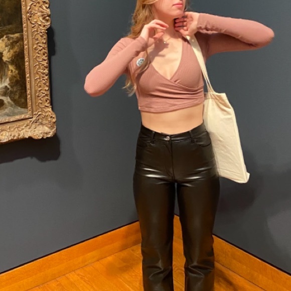 dynamite light brown ribbed v-neck long sleeve top - Picture 4 of 4